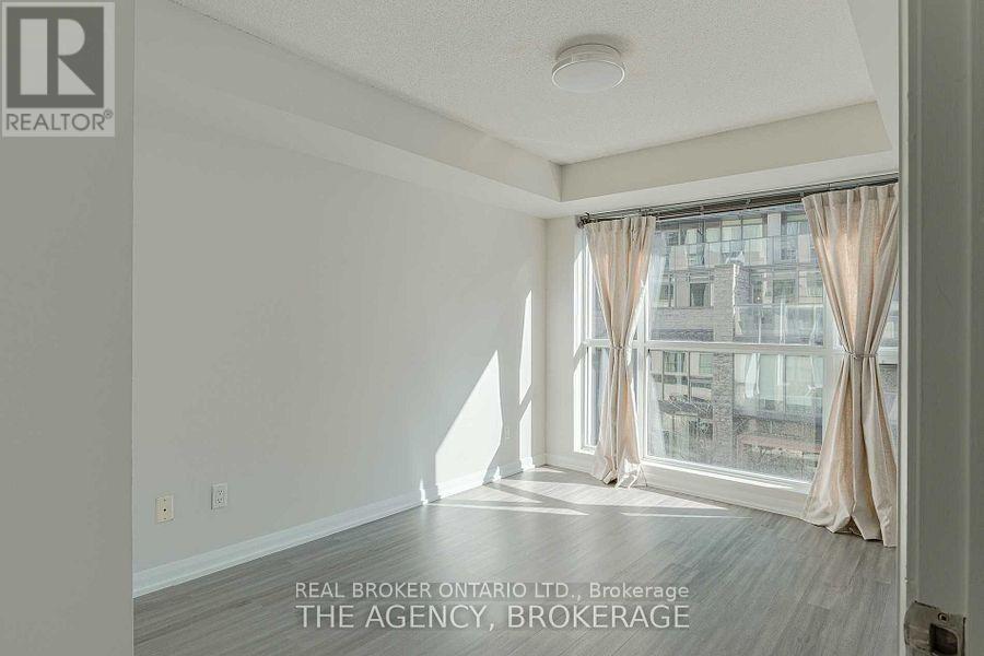 416 - 18 Beverley Street, Toronto, Ontario  M5T 3L2 - Photo 8 - C12210579