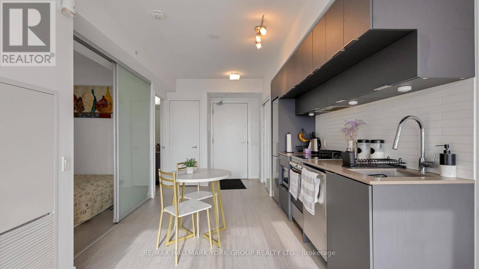5206 - 181 Dundas Street E, Toronto, Ontario  M5A 0N5 - Photo 12 - C12210653