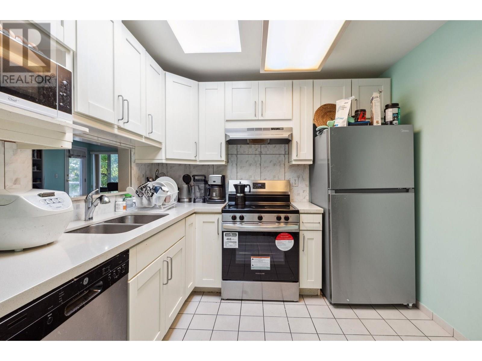 309 7368 Royal Oak Avenue, Burnaby, British Columbia  V5J 4J6 - Photo 8 - R3013712