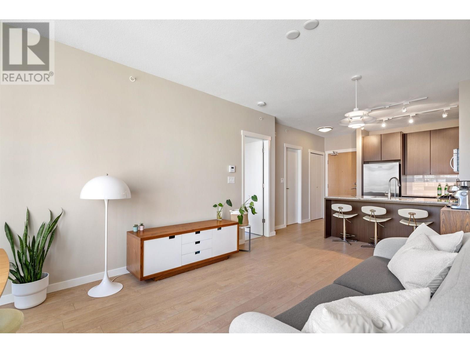 408 135 W 2nd Street, North Vancouver, British Columbia  V7M 0C5 - Photo 10 - R3013721