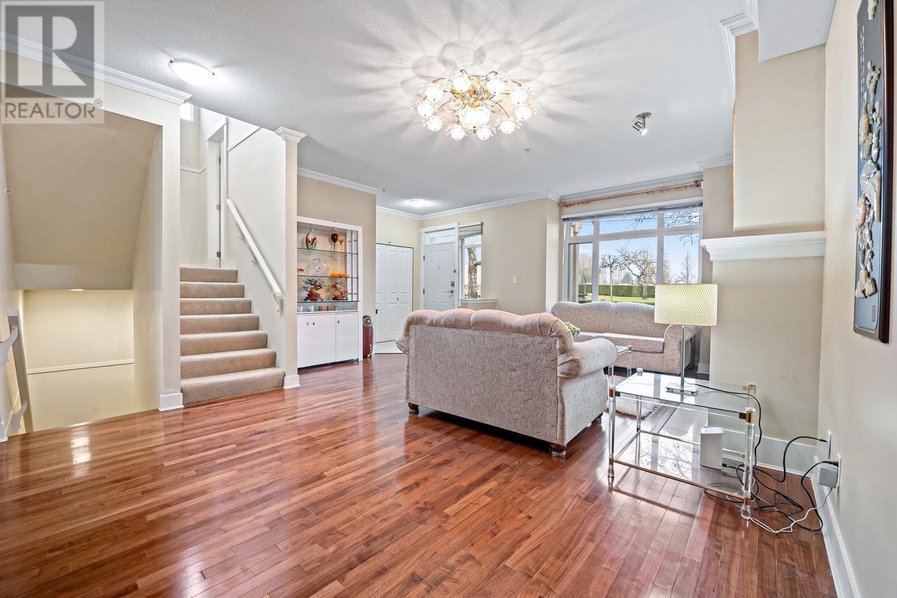 7465 Laurel Street, Vancouver, British Columbia  V6P 6Y4 - Photo 2 - R3013740