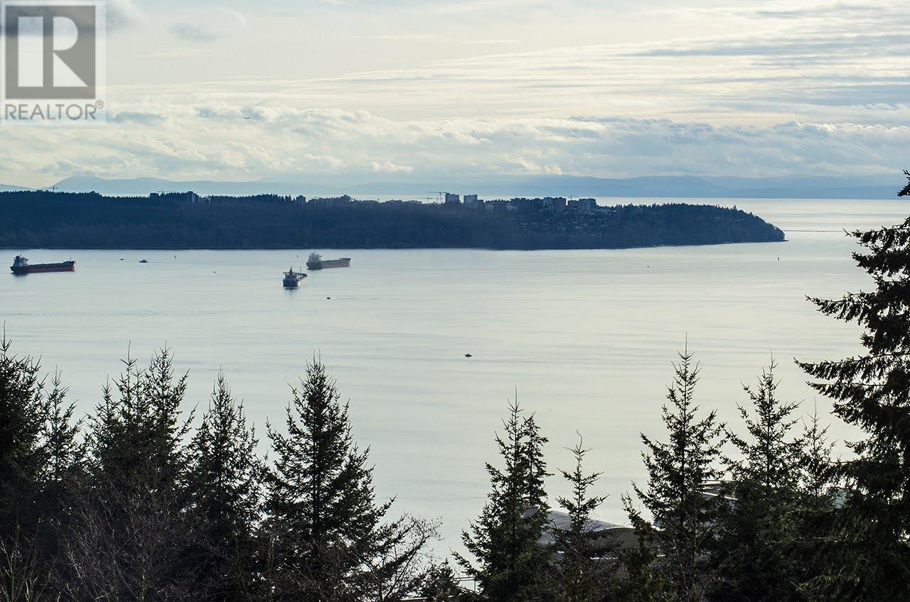 307 3101 BURFIELD PLACE, West Vancouver, British Columbia