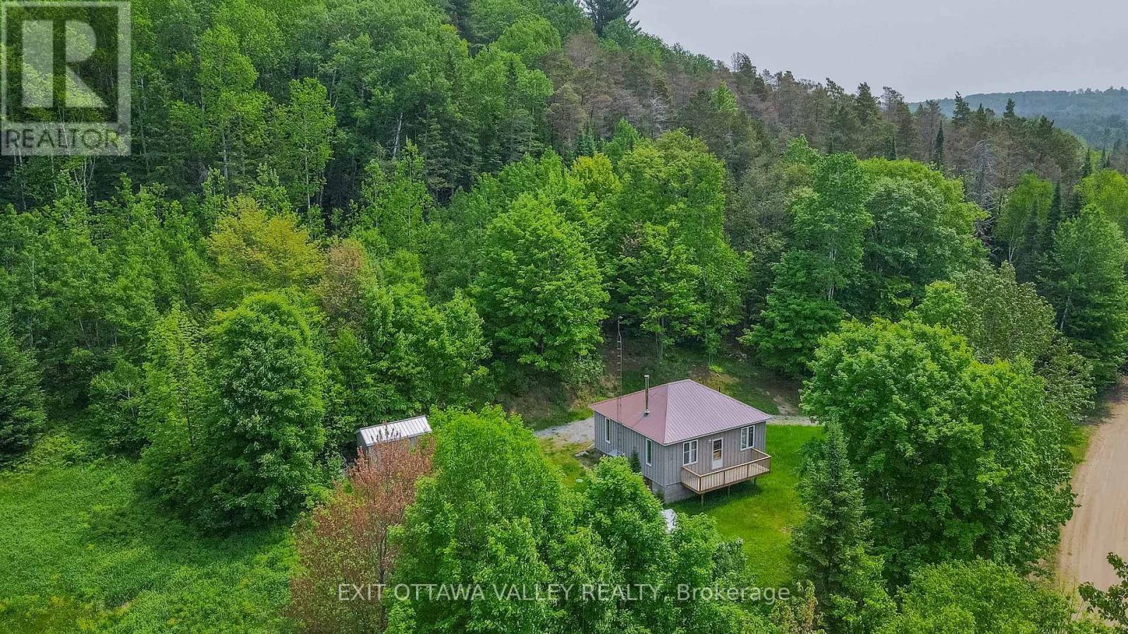 117 Craigmont Road, Brudenell, Ontario  K0J 1L0 - Photo 4 - X11994326