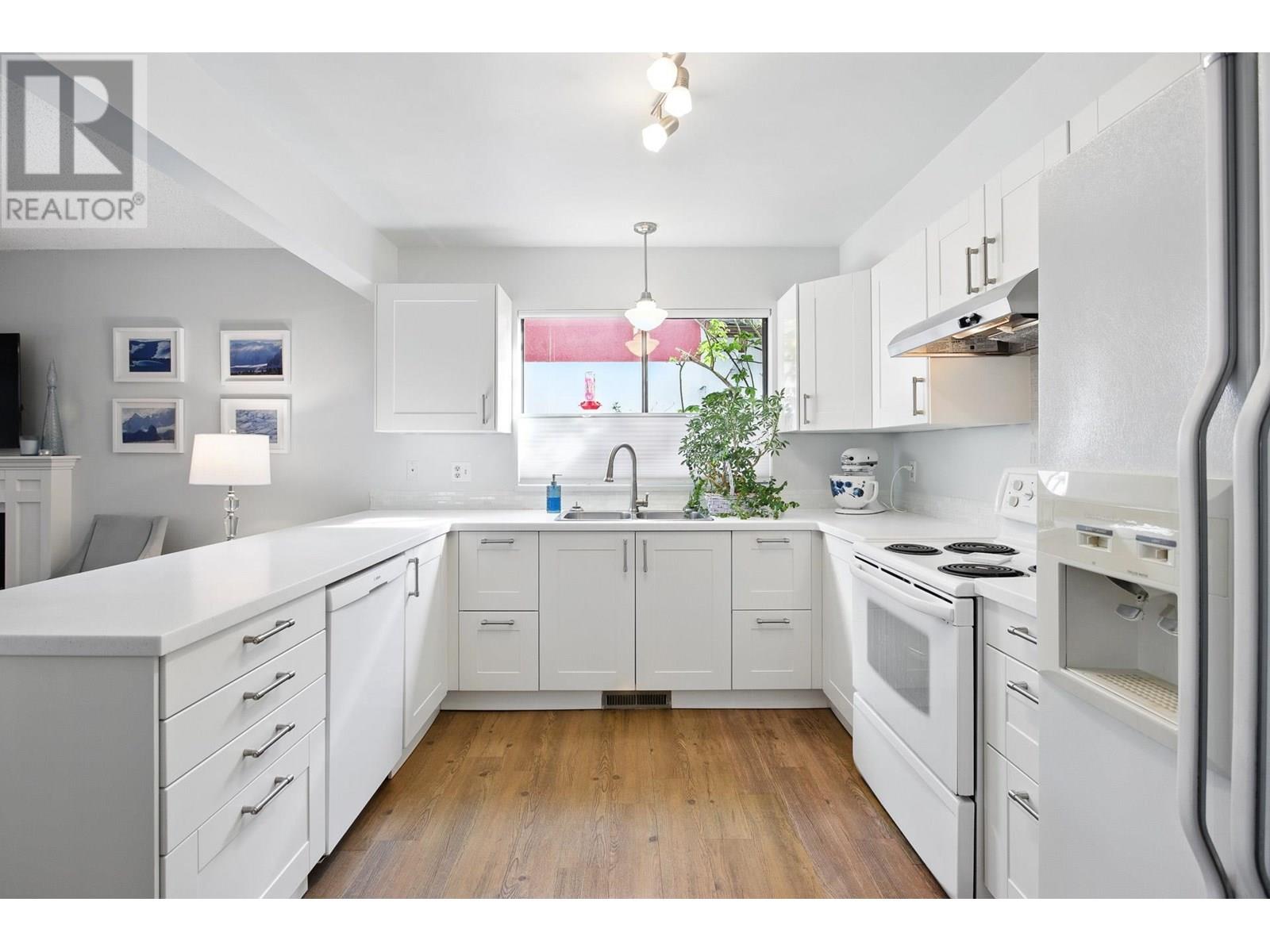 1237 Nestor Street, Coquitlam, British Columbia  V3E 1H4 - Photo 13 - R3013715