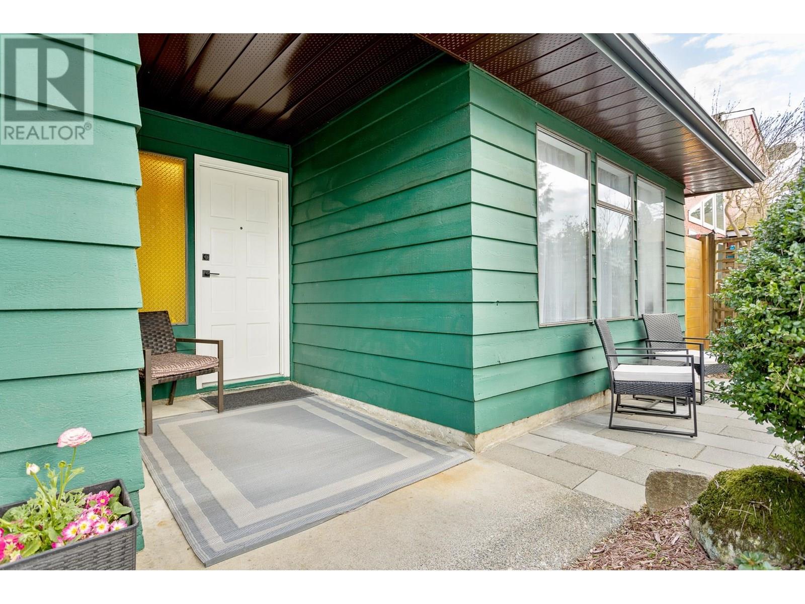 1237 Nestor Street, Coquitlam, British Columbia  V3E 1H4 - Photo 6 - R3013715