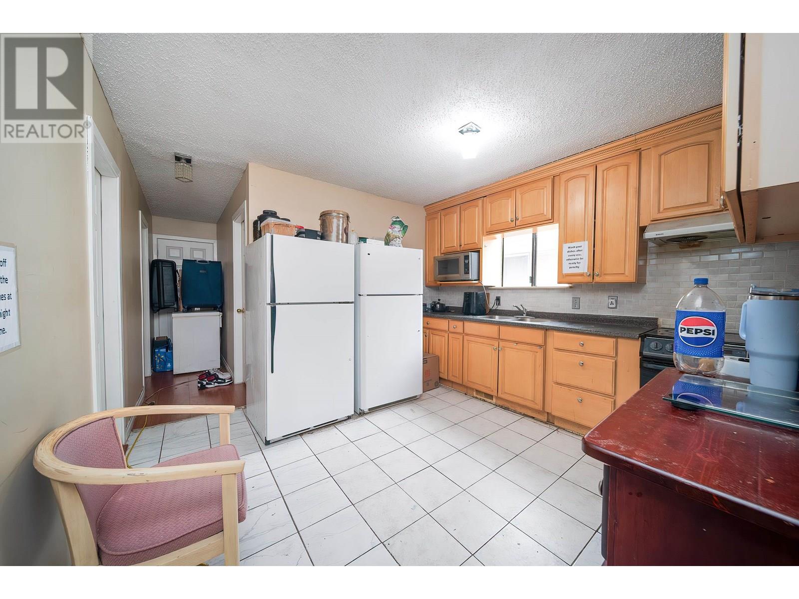 4940 Killarney Street, Vancouver, British Columbia  V5R 3V7 - Photo 4 - R3013716