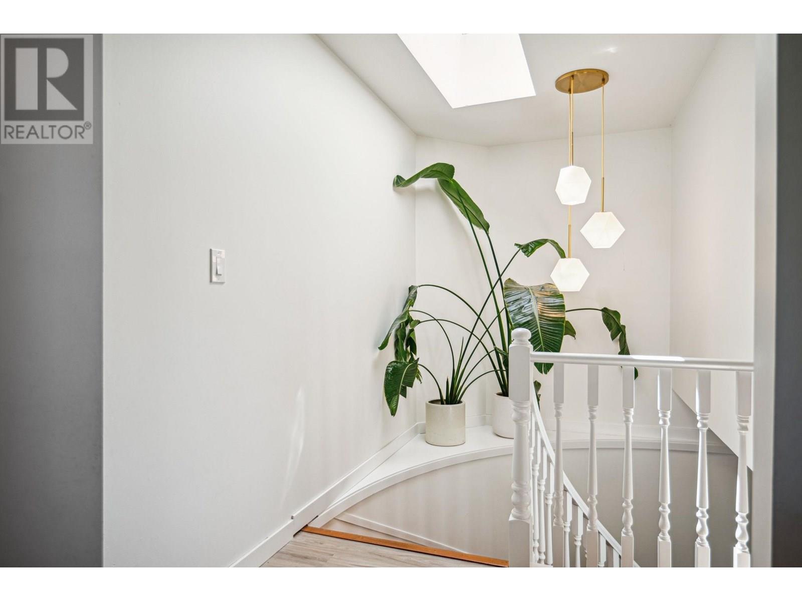 4334 St. Catherines Street, Vancouver, British Columbia  V5V 4M3 - Photo 5 - R3013725