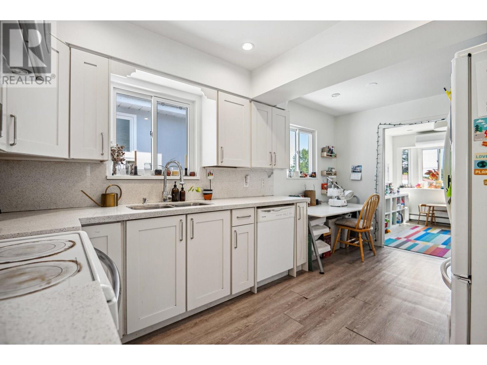 4334 St. Catherines Street, Vancouver, British Columbia  V5V 4M3 - Photo 8 - R3013725