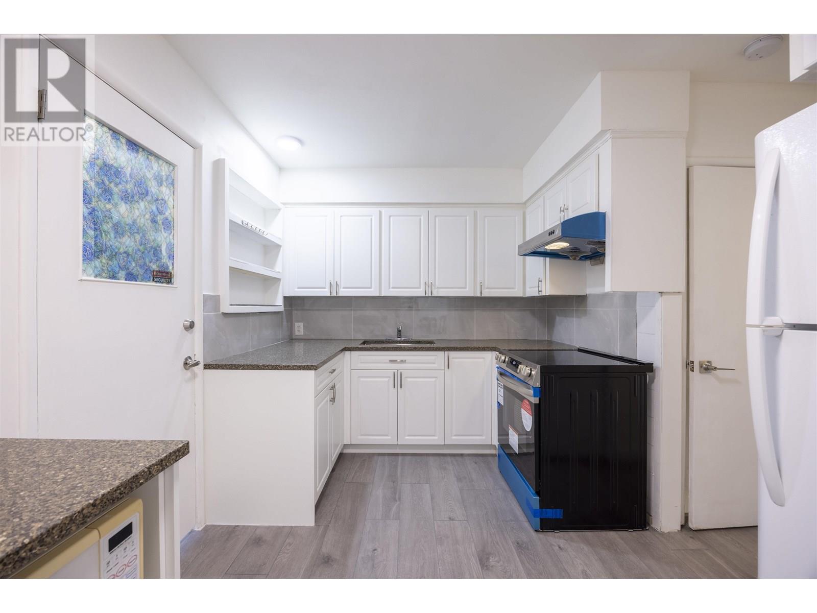 8684 12th Avenue, Burnaby, British Columbia  V3N 2L9 - Photo 25 - R3013743