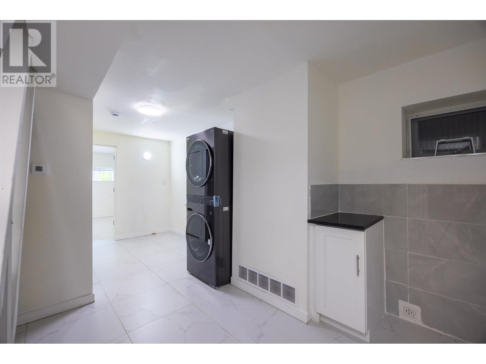 8684 12th Avenue, Burnaby, British Columbia  V3N 2L9 - Photo 30 - R3013743
