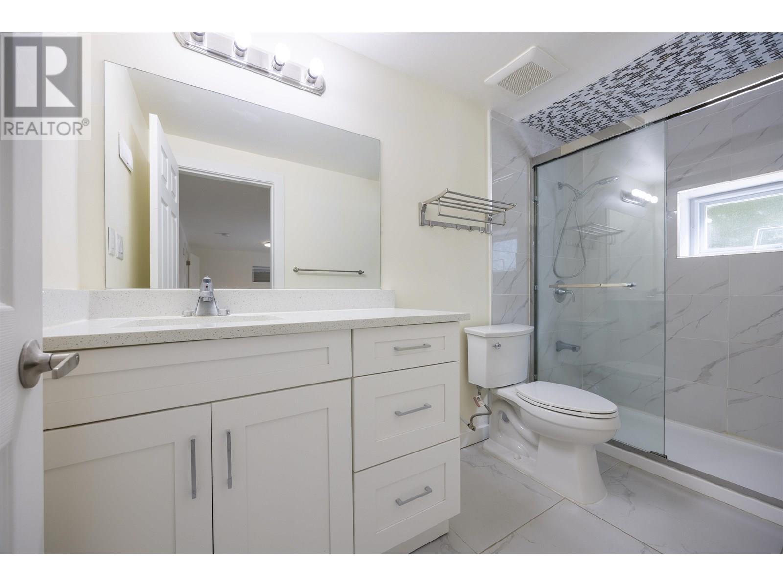 8684 12th Avenue, Burnaby, British Columbia  V3N 2L9 - Photo 32 - R3013743