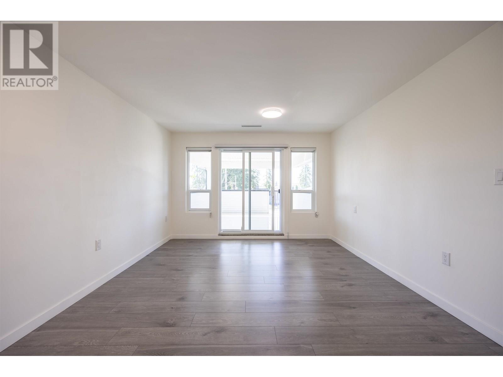 8684 12th Avenue, Burnaby, British Columbia  V3N 2L9 - Photo 37 - R3013743