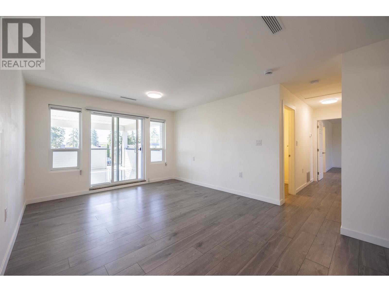 8684 12th Avenue, Burnaby, British Columbia  V3N 2L9 - Photo 38 - R3013743