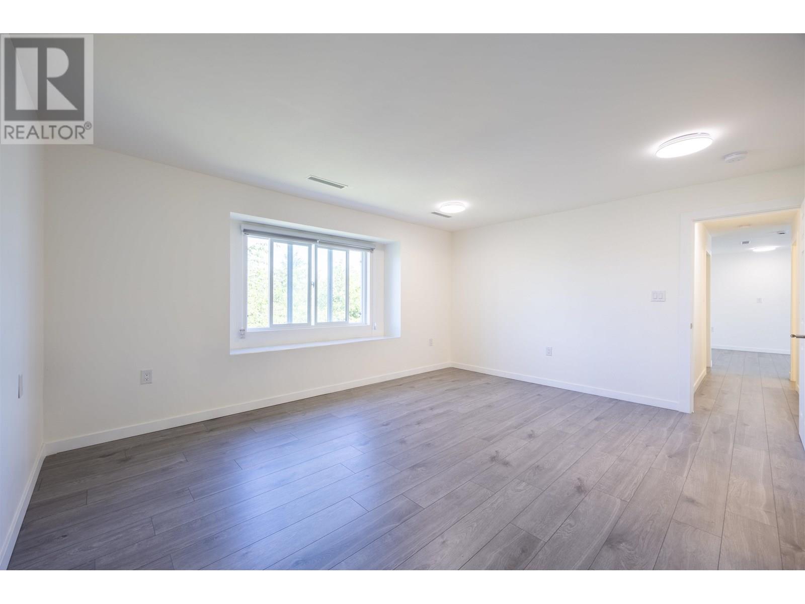 8684 12th Avenue, Burnaby, British Columbia  V3N 2L9 - Photo 40 - R3013743