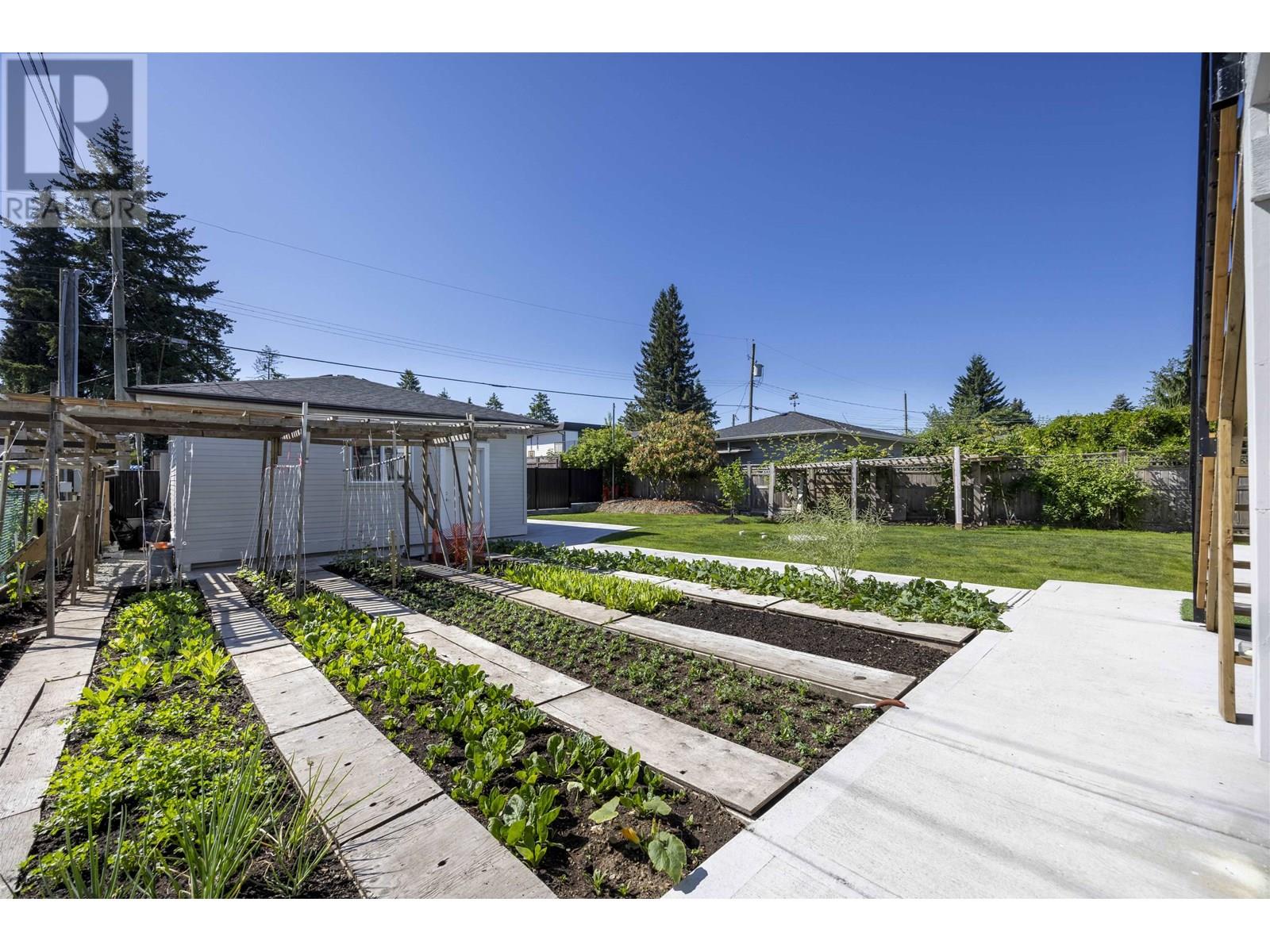 8684 12th Avenue, Burnaby, British Columbia  V3N 2L9 - Photo 7 - R3013743