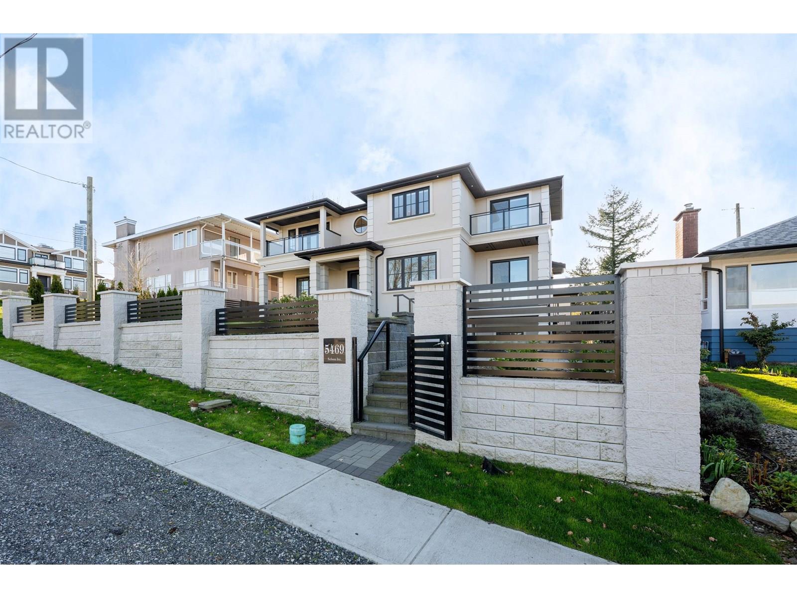 5469 NELSON AVENUE, Burnaby, British Columbia