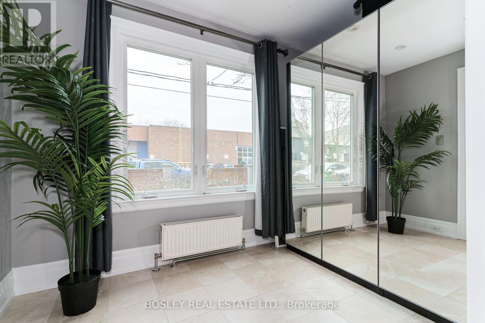 42 Logan Avenue, Toronto, Ontario  M4M 2M8 - Photo 14 - E12210591