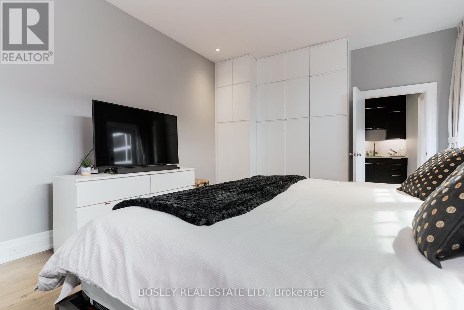 42 Logan Avenue, Toronto, Ontario  M4M 2M8 - Photo 33 - E12210591