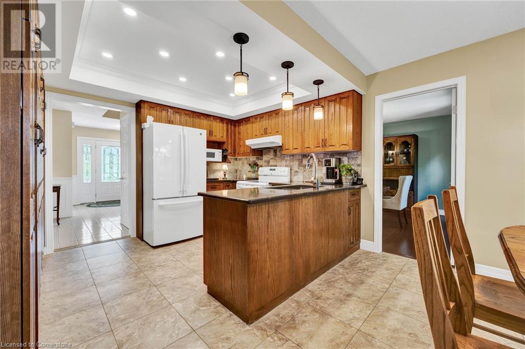 73 Rolling Acres Drive, Kitchener, Ontario  N2A 3X1 - Photo 4 - 40738312