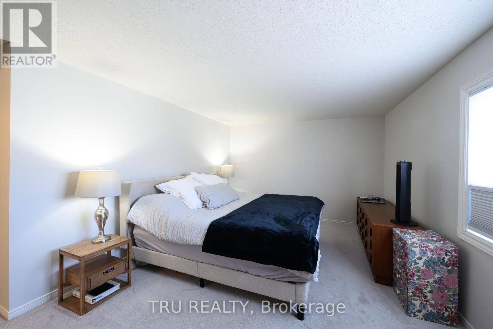 49 Florizel Avenue, Ottawa, Ontario  K2H 9R1 - Photo 25 - X12183350