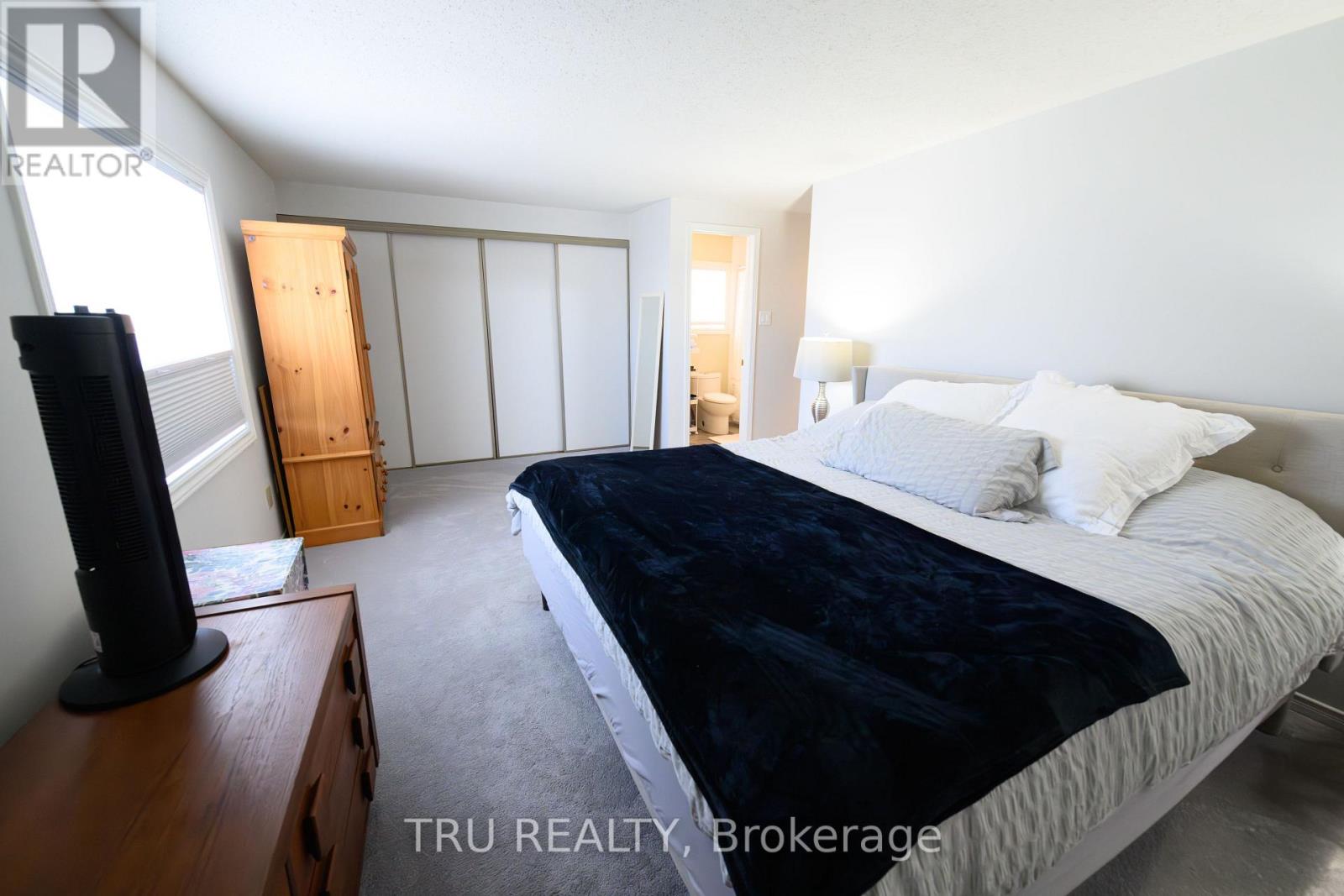 49 Florizel Avenue, Ottawa, Ontario  K2H 9R1 - Photo 26 - X12183350