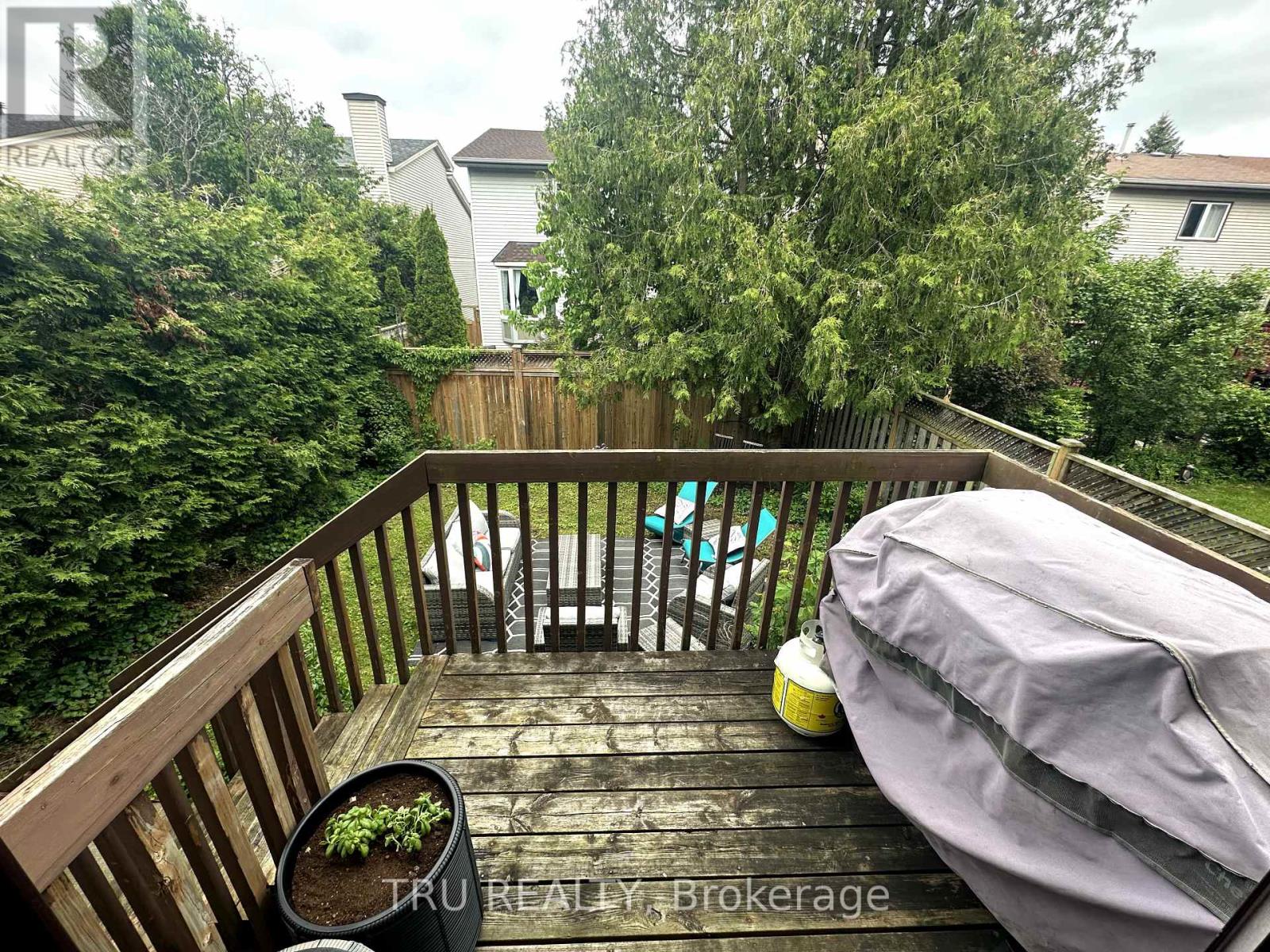 49 Florizel Avenue, Ottawa, Ontario  K2H 9R1 - Photo 28 - X12183350