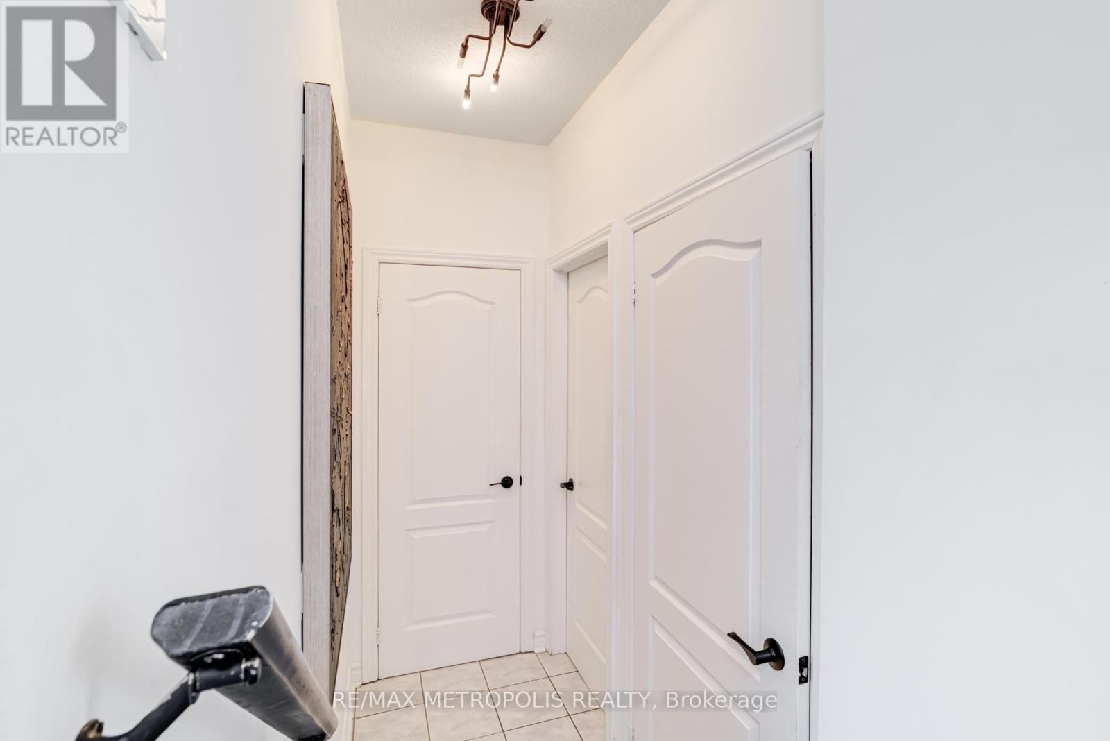 19 Miramar Drive, Markham (Greensborough), Ontario  L6E 1Z6 - Photo 21 - N12210577