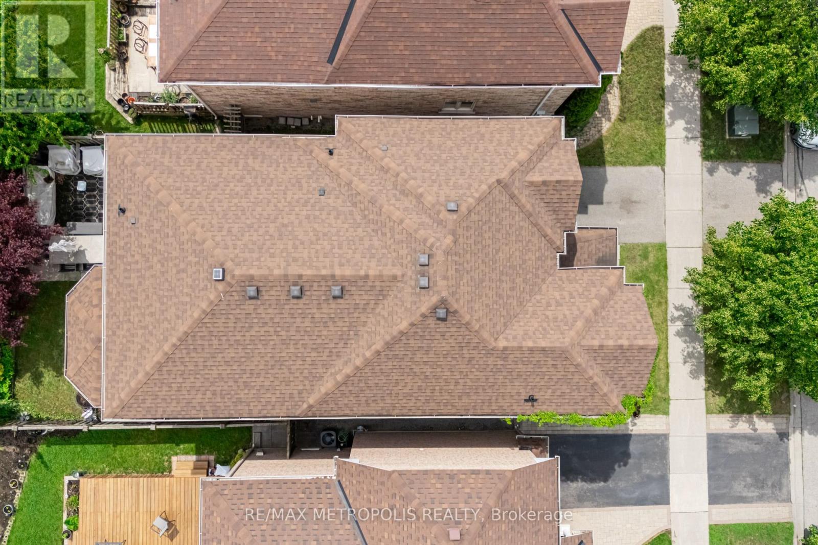 19 Miramar Drive, Markham (Greensborough), Ontario  L6E 1Z6 - Photo 36 - N12210577