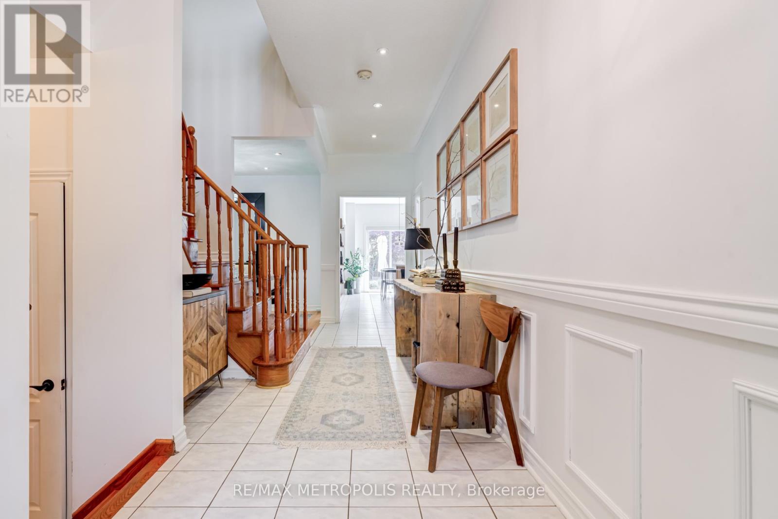 19 Miramar Drive, Markham (Greensborough), Ontario  L6E 1Z6 - Photo 4 - N12210577