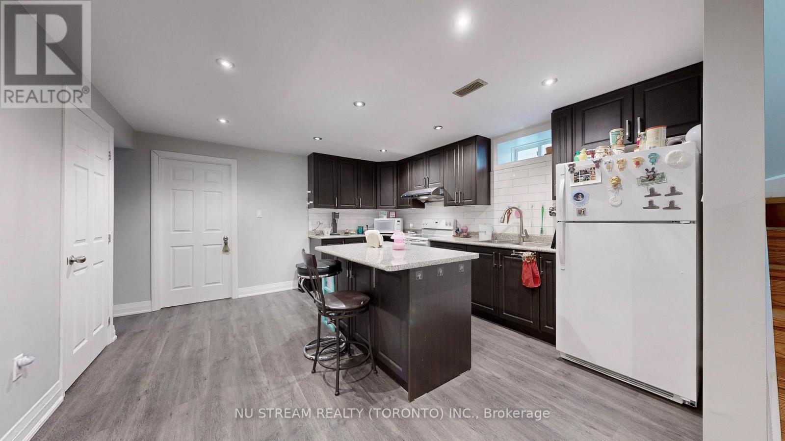 173 Downy Emerald Drive, Bradford West Gwillimbury (Bradford), Ontario  L3Z 0E6 - Photo 32 - N12210587