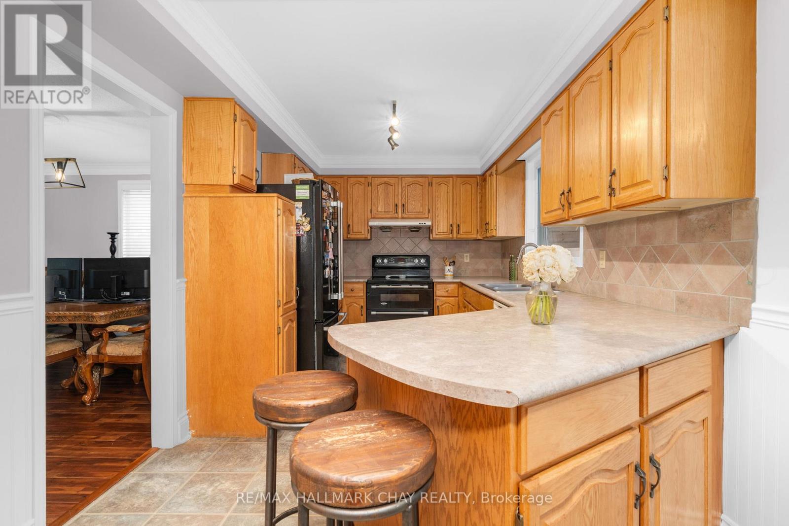 65 Imperial Crescent, Bradford West Gwillimbury (Bradford), Ontario  L3Z 2N8 - Photo 11 - N12210592