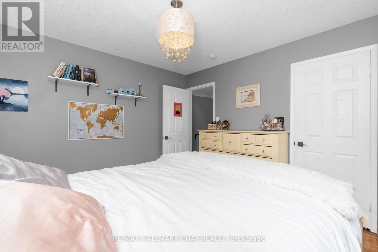 65 Imperial Crescent, Bradford West Gwillimbury (Bradford), Ontario  L3Z 2N8 - Photo 19 - N12210592