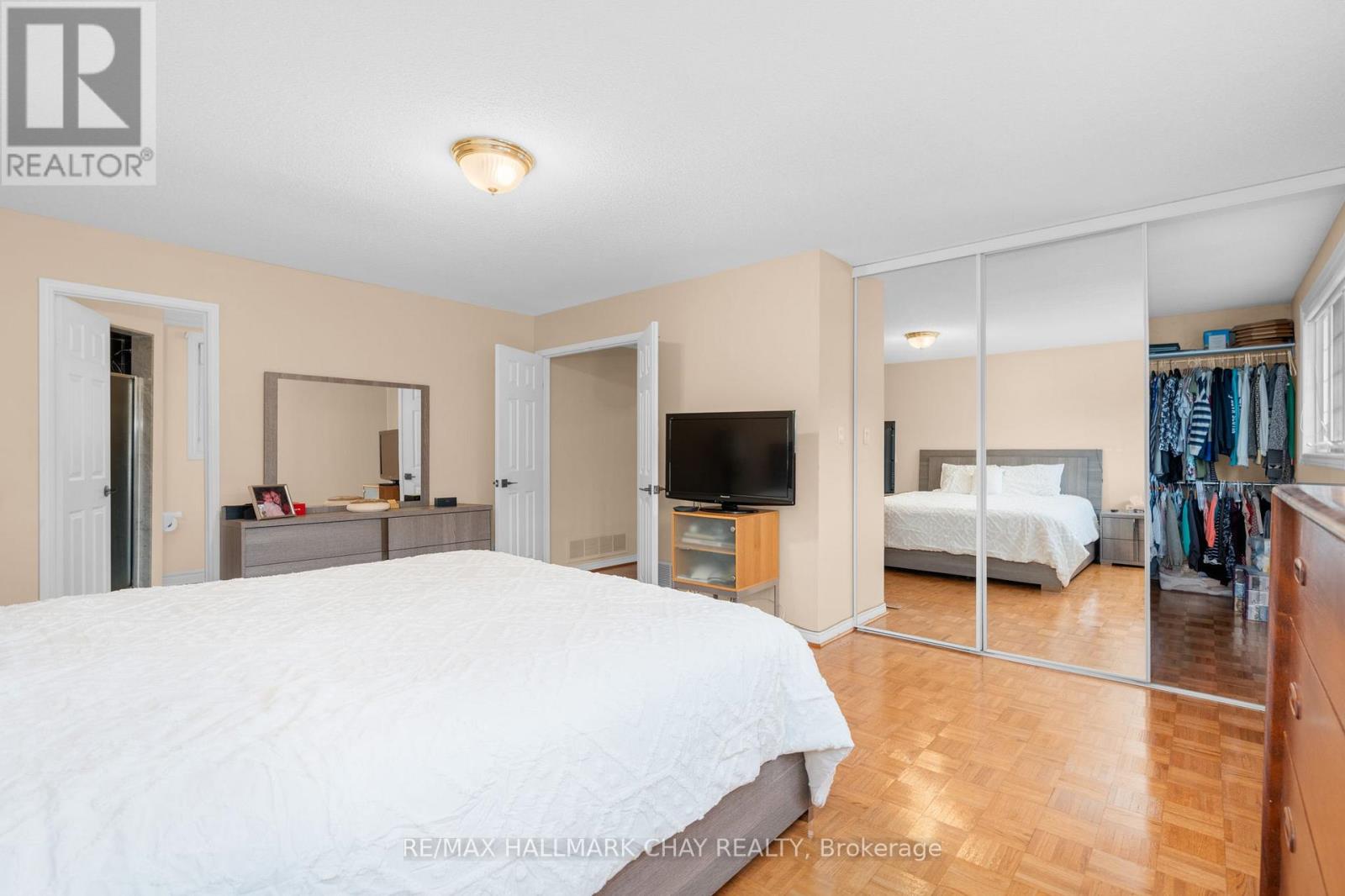 65 Imperial Crescent, Bradford West Gwillimbury (Bradford), Ontario  L3Z 2N8 - Photo 22 - N12210592