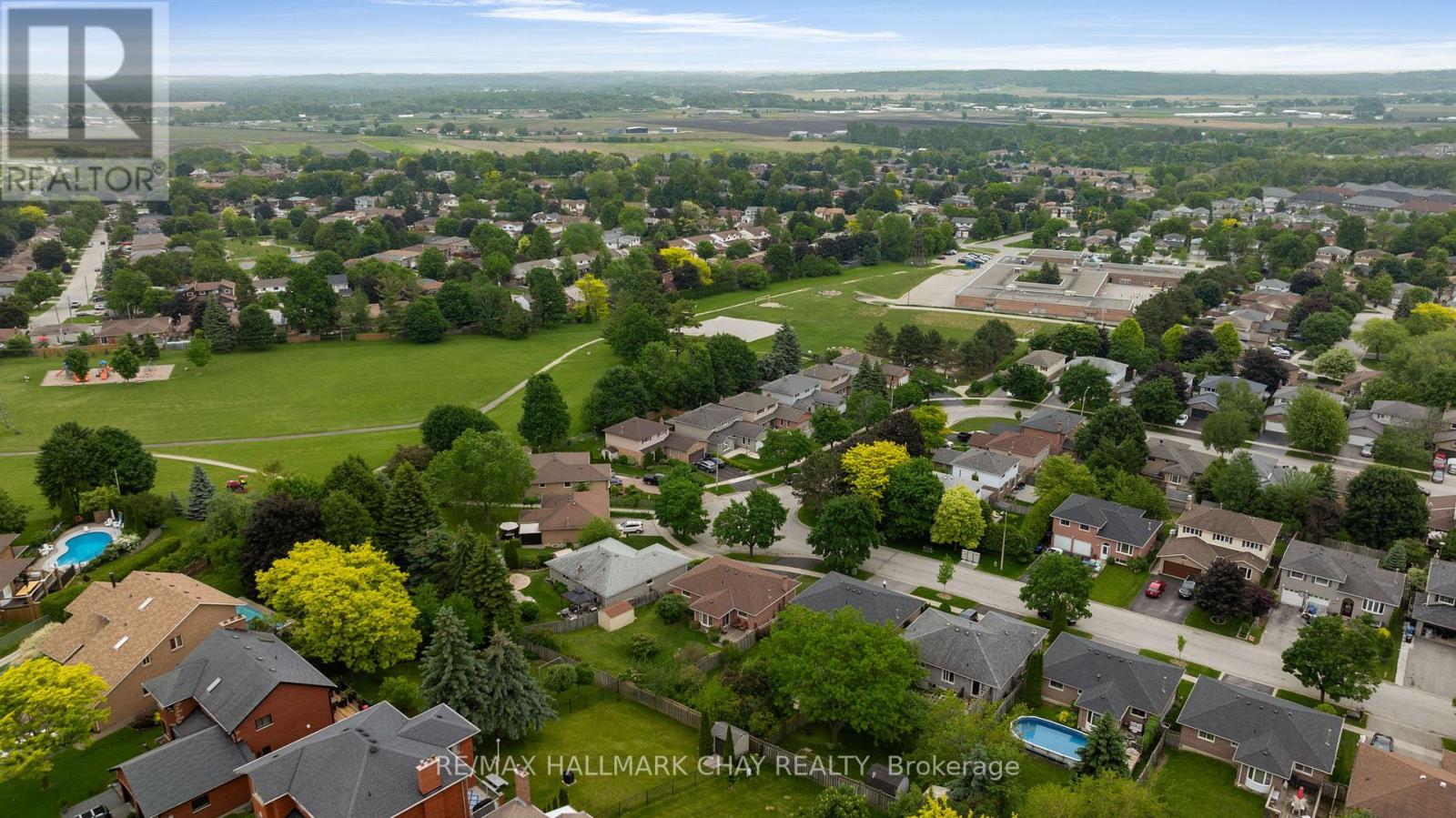 65 Imperial Crescent, Bradford West Gwillimbury (Bradford), Ontario  L3Z 2N8 - Photo 41 - N12210592