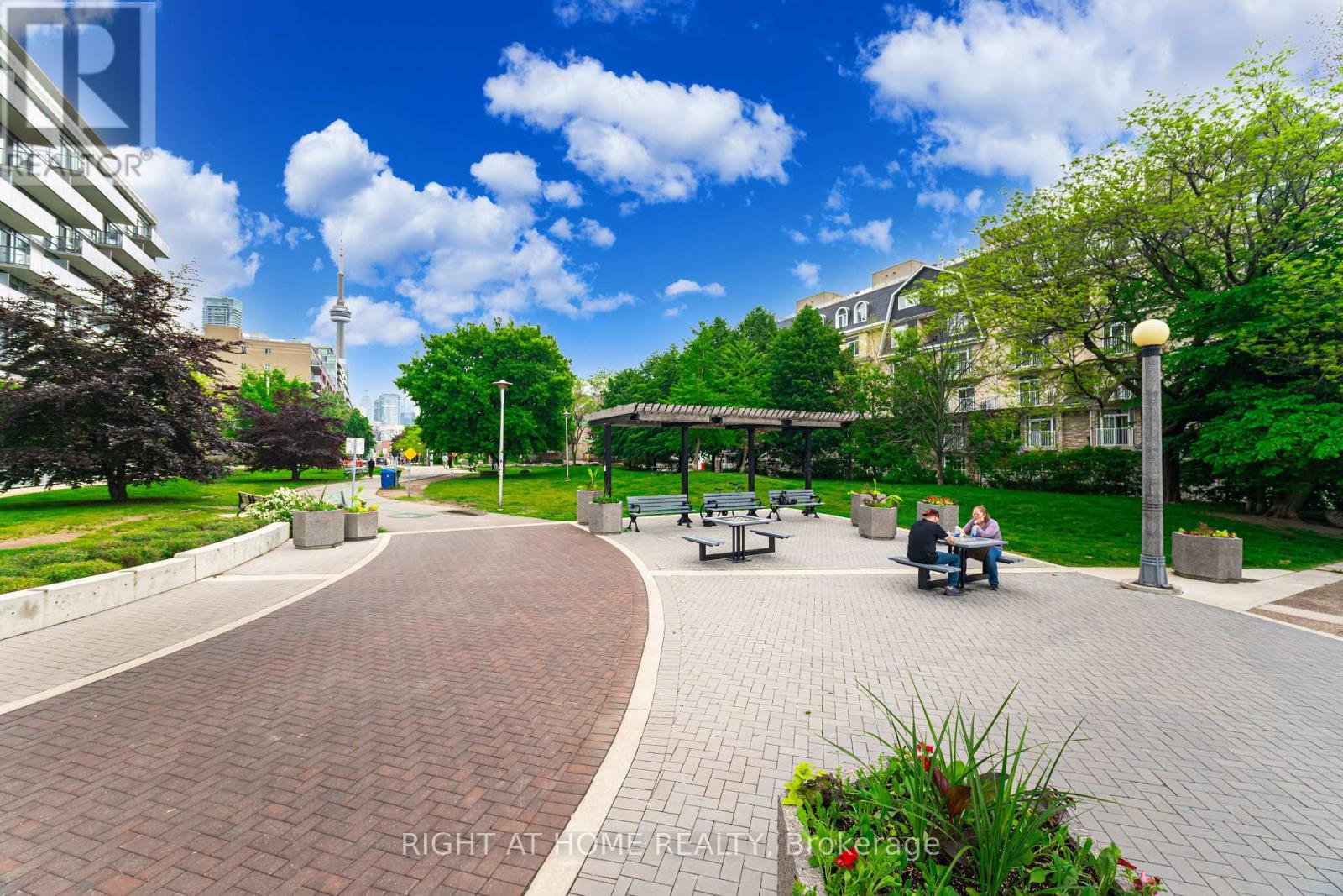161 - 28 Stadium Road, Toronto (Niagara), Ontario  M5V 3P4 - Photo 12 - C12208077