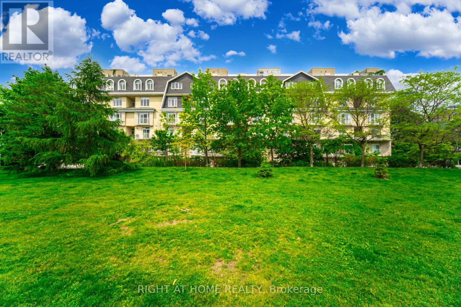 161 - 28 Stadium Road, Toronto (Niagara), Ontario  M5V 3P4 - Photo 14 - C12208077