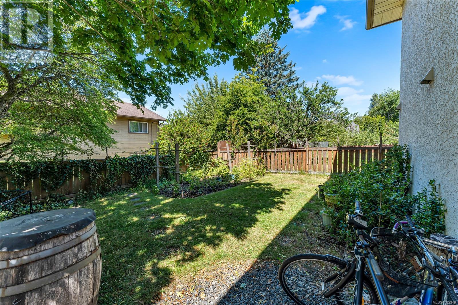 1808 Valencia Pl, Saanich, British Columbia  V8N 5W1 - Photo 47 - 1002949