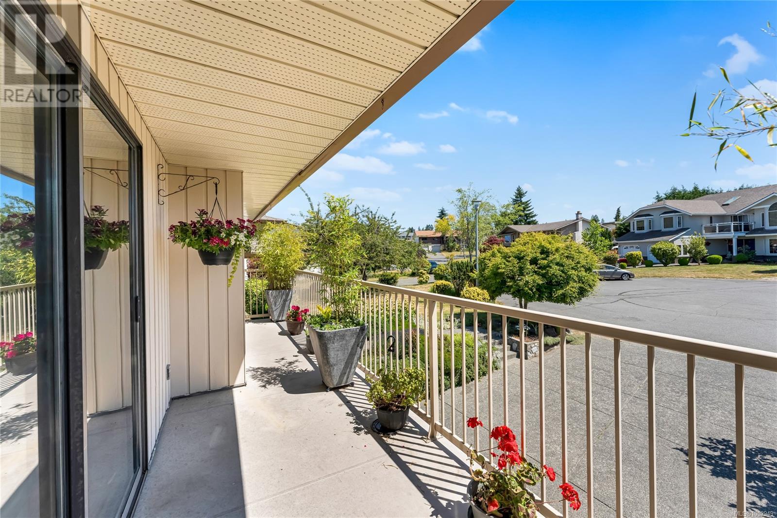 1808 Valencia Pl, Saanich, British Columbia  V8N 5W1 - Photo 26 - 1002949