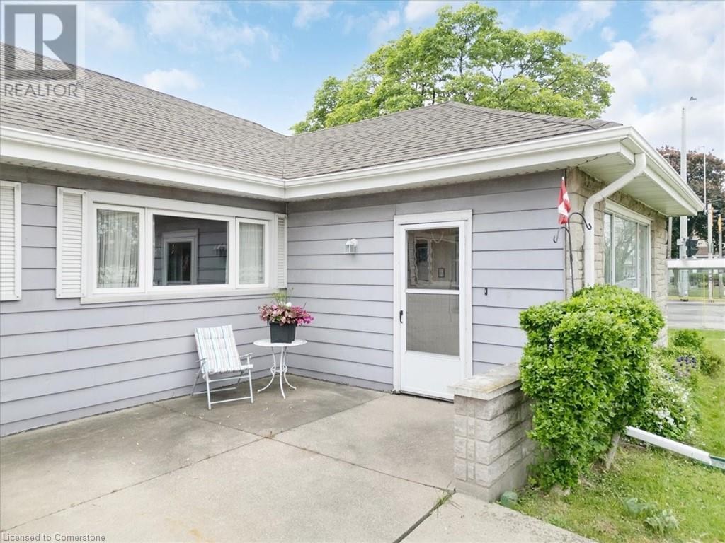 693 Upper James Street, Hamilton, Ontario  L9C 2Z7 - Photo 3 - 40739617