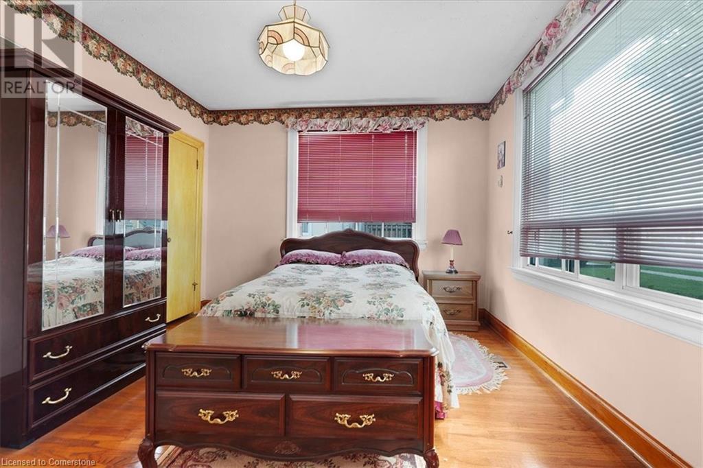 693 Upper James Street, Hamilton, Ontario  L9C 2Z7 - Photo 13 - 40739617