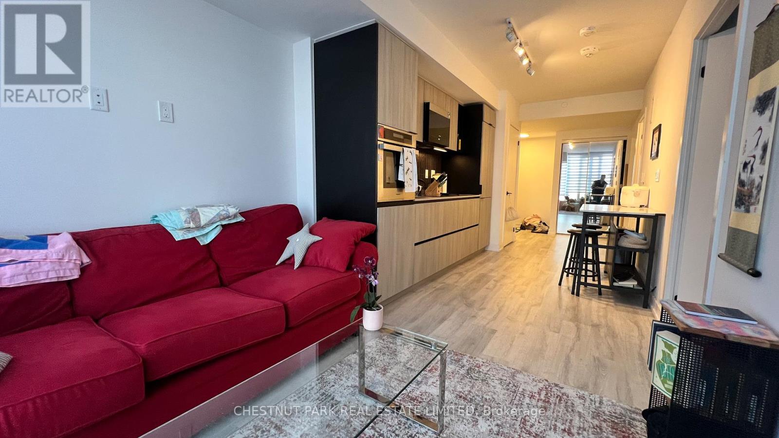 610 - 2 AUGUSTA AVENUE, Toronto, Ontario