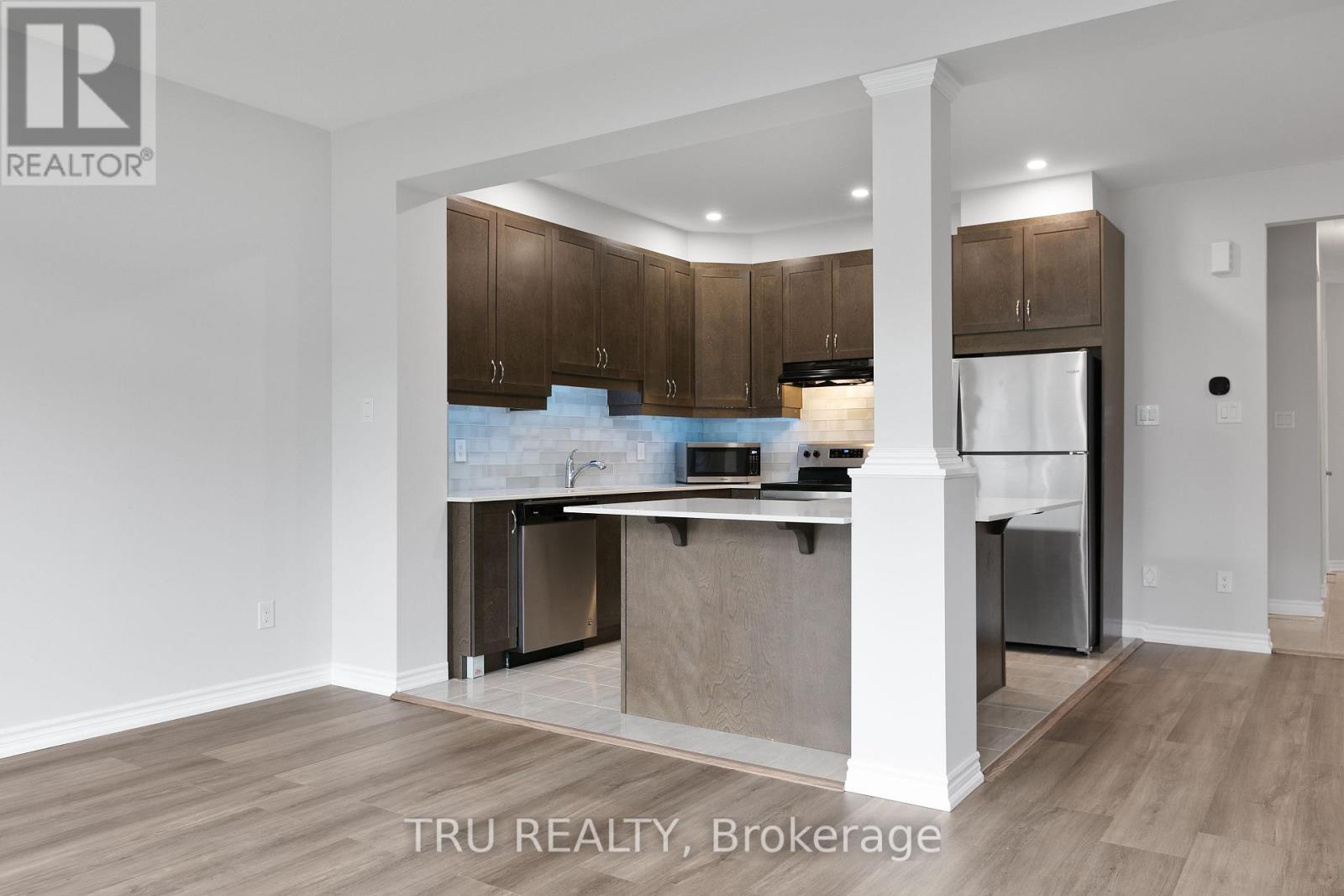 825 Brittanic Road, Ottawa, Ontario  K2V 0R6 - Photo 12 - X12210684