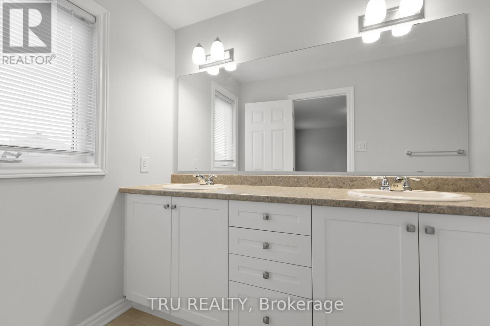 825 Brittanic Road, Ottawa, Ontario  K2V 0R6 - Photo 19 - X12210684