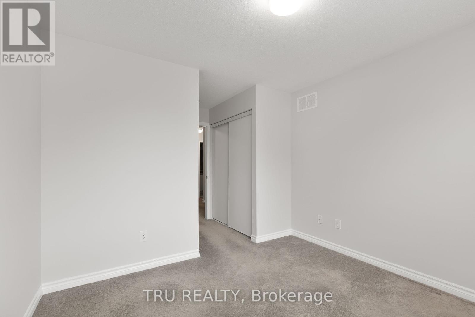 825 Brittanic Road, Ottawa, Ontario  K2V 0R6 - Photo 27 - X12210684