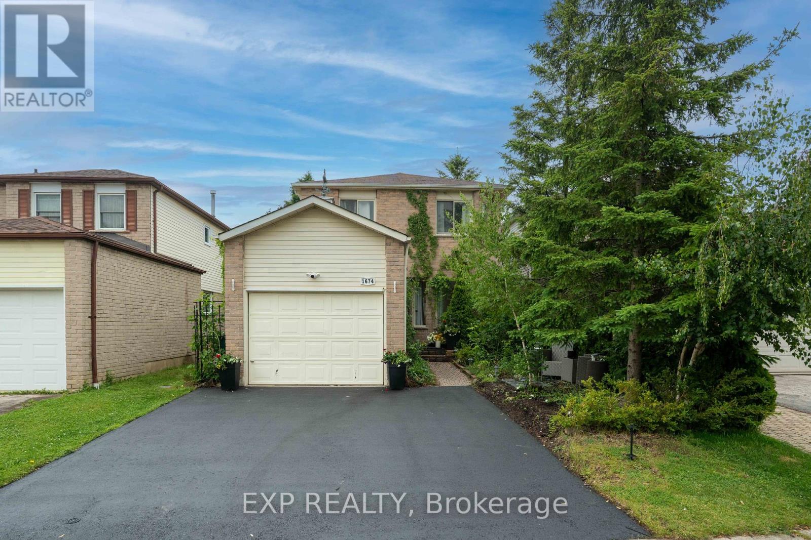 1674 Princelea Place, Mississauga, Ontario  L5M 3P5 - Photo 1 - W12203624