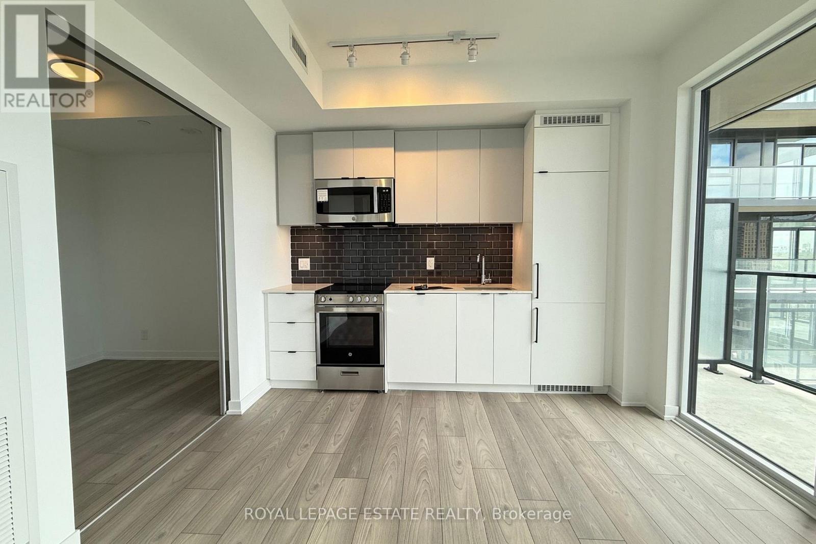 902 - 285 Dufferin St Street, Toronto (South Parkdale), Ontario  M6K 0J2 - Photo 6 - W12208653