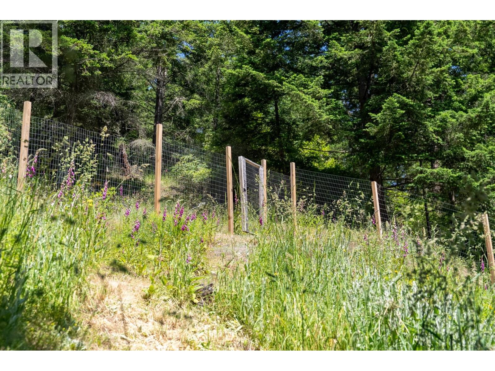 9907 Gowlland Point Road, Pender Island, British Columbia  V0N 2M3 - Photo 38 - R3013553