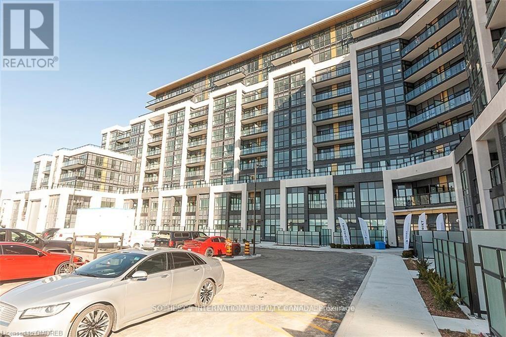 601 - 405 Dundas Street, Oakville, Ontario  L6M 4P9 - Photo 2 - W12210545