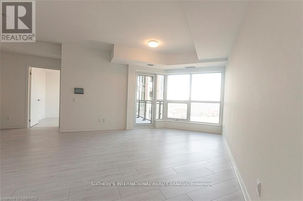601 - 405 Dundas Street, Oakville, Ontario  L6M 4P9 - Photo 5 - W12210545