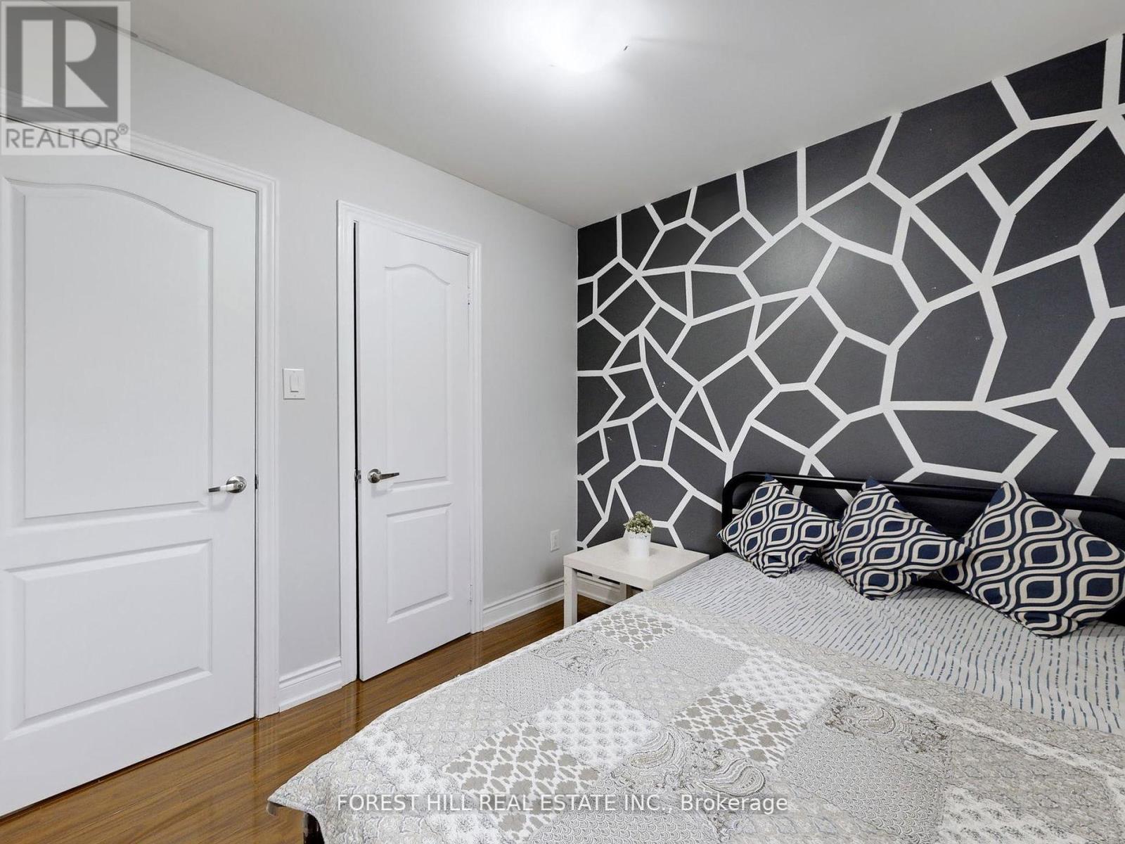 44 Herkley Drive N, Brampton, Ontario  L6V 2E8 - Photo 24 - W12210547